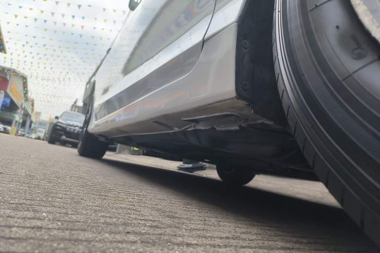 Used Honda Accord 2016 2.0L Comfort Edition Right Side Sill