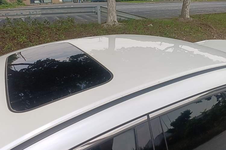 Used Honda Accord 2016 2.0L Comfort Edition Roof