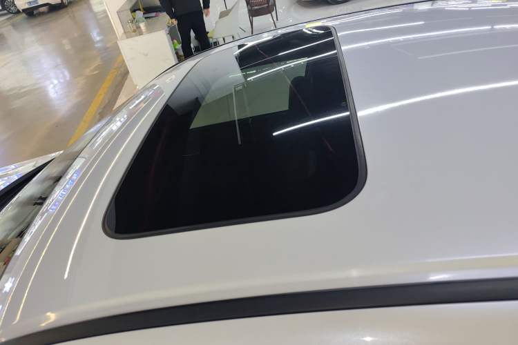 Used Honda Accord 2016 2.0L Elite Edition Roof