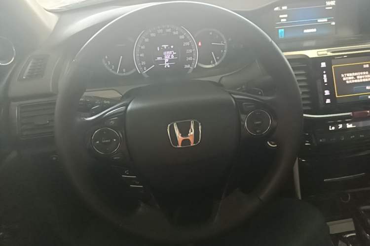Used Honda Accord 2016 2.4L Luxury Edition Steering Wheel