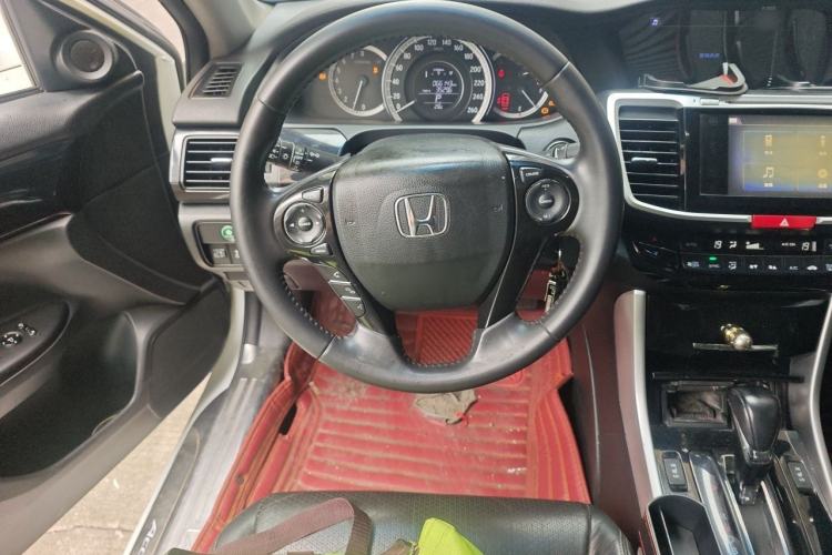 Used Honda Accord 2016 2.0L Luxury Edition Steering Wheel