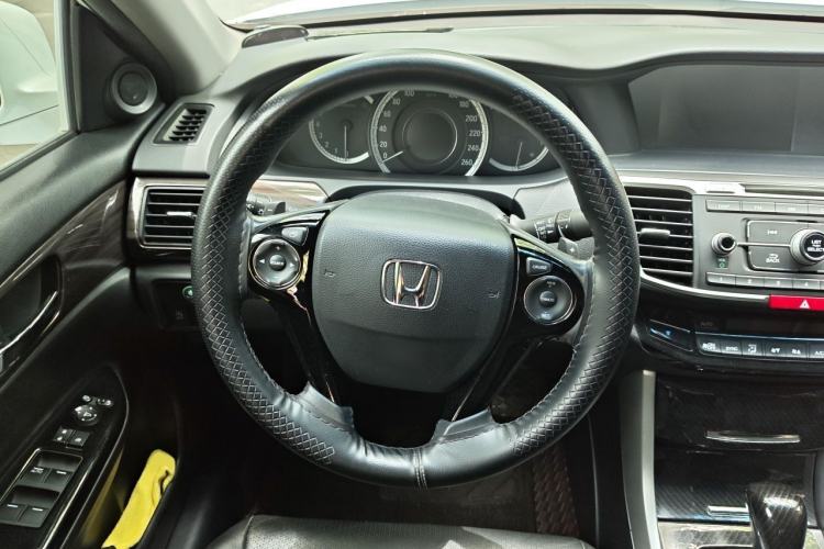 Used Honda Accord 2016 2.4L Comfort Edition Steering Wheel