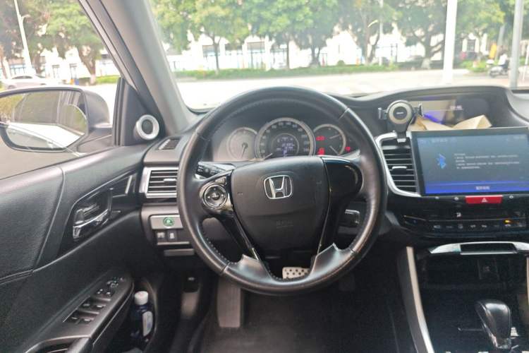 Used Honda Accord 2016 2.0L Elite Edition Steering Wheel