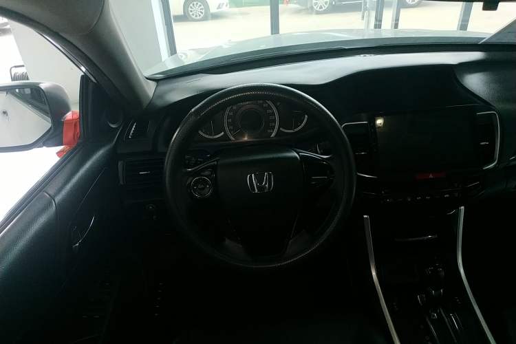 Used Honda Accord 2016 2.0L Elite Edition Steering Wheel