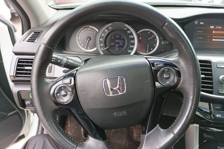 Used Honda Accord 2016 2.0L Luxury Edition Steering Wheel