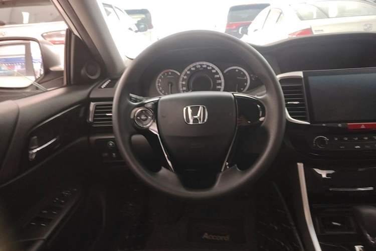 Used Honda Accord 2016 2.0L Comfort Edition Steering Wheel
