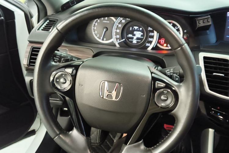 Used Honda Accord 2016 2.4L Comfort Edition Steering Wheel