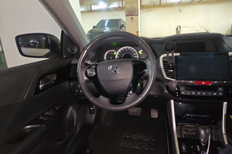 Used Honda Accord 2016 2.0L Elite Edition Steering Wheel