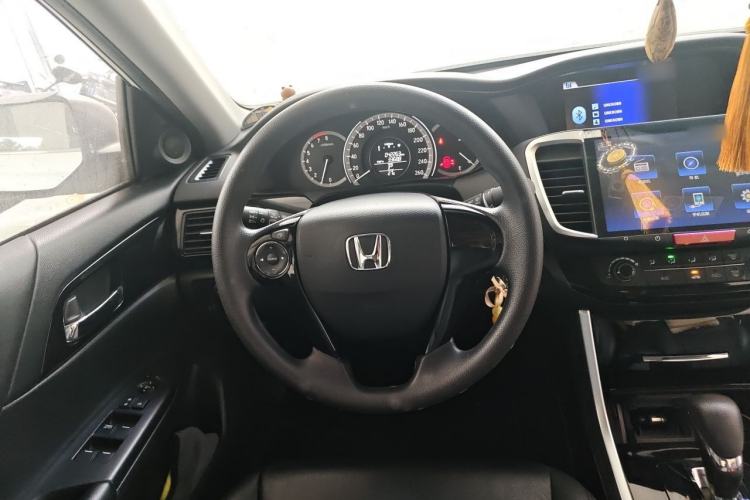 Used Honda Accord 2016 2.0L Comfort Edition Steering Wheel