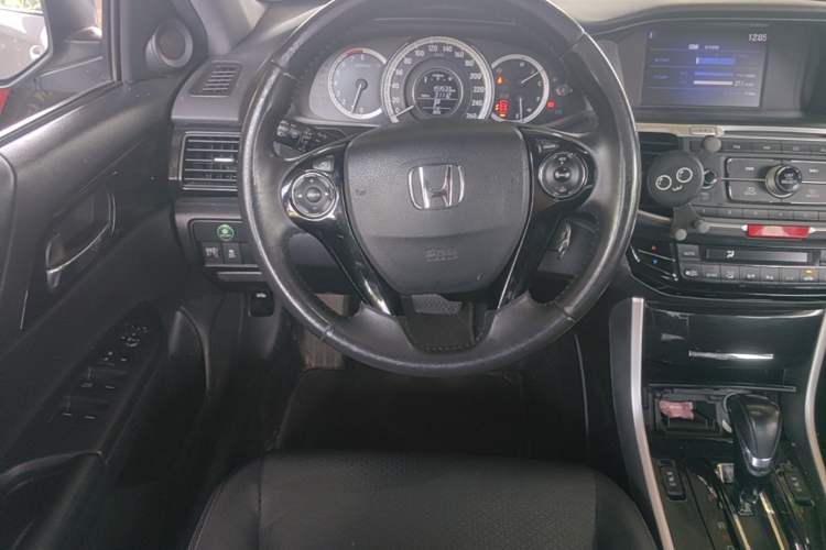Used Honda Accord 2016 2.0L Elite Edition Steering Wheel