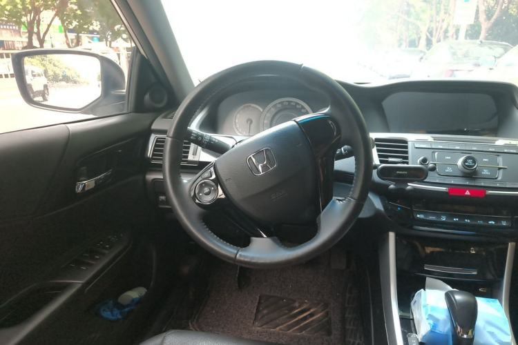 Used Honda Accord 2016 2.0L Elite Edition Steering Wheel