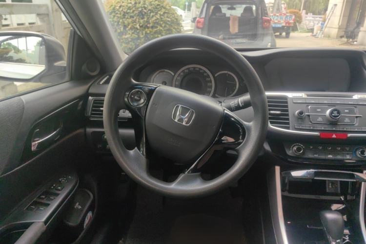 Used Honda Accord 2016 2.0L Comfort Edition Steering Wheel
