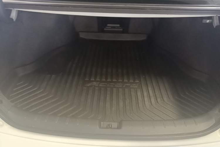 Used Honda Accord 2016 2.4L Luxury Edition Trunk