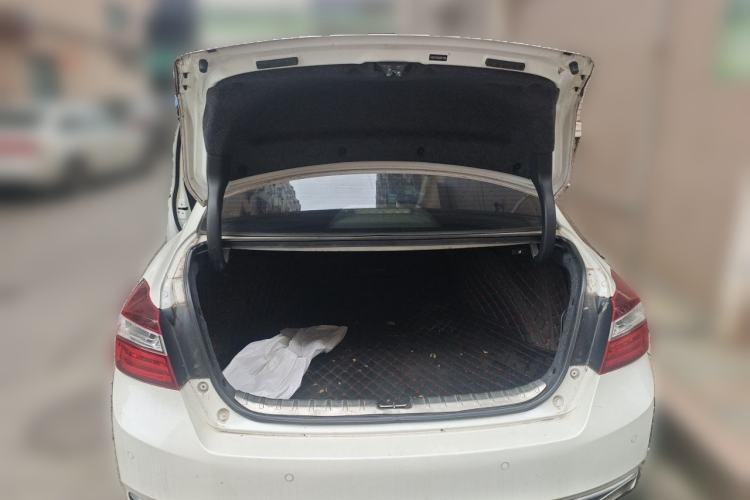 Used Honda Accord 2016 2.0L Luxury Edition Trunk