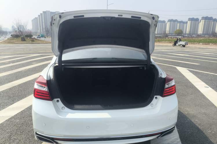 Used Honda Accord 2016 2.0L Comfort Edition Trunk