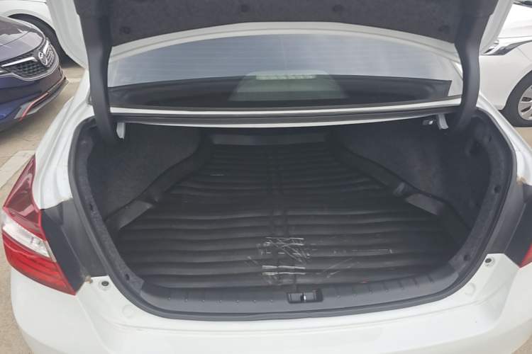Used Honda Accord 2016 2.0L Comfort Edition Trunk