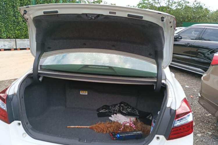 Used Honda Accord 2016 Hybrid 2.0L Rui Ling Edition Trunk