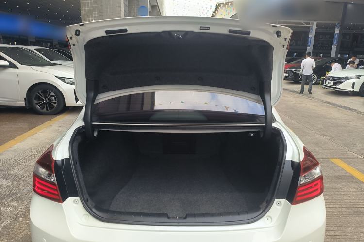Used Honda Accord 2016 2.0L Comfort Edition Trunk