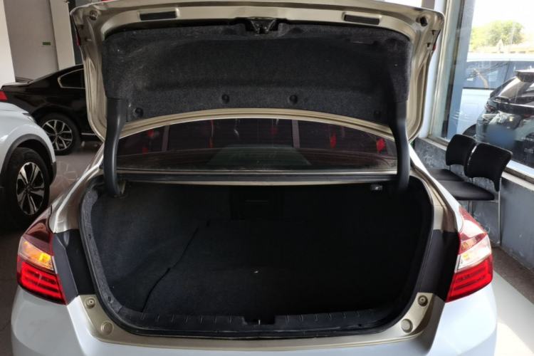 Used Honda Accord 2016 2.0L Comfort Edition Trunk