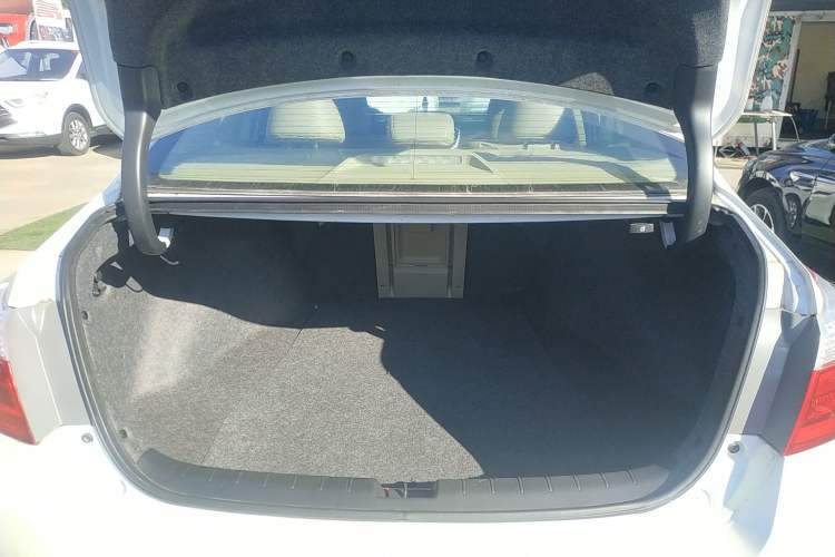 Used Honda Accord 2016 2.4L EX New Year Limited Edition Special Package Trunk