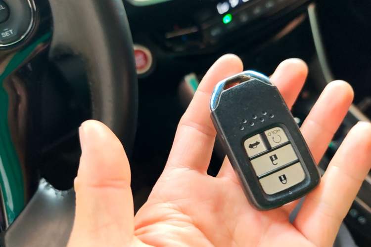 Used Honda Accord 2016 2.4L Luxury Edition Vehicle Key