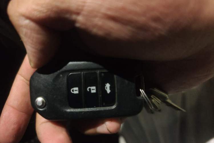 Used Honda Accord 2016 2.0L Comfort Edition Vehicle Key
