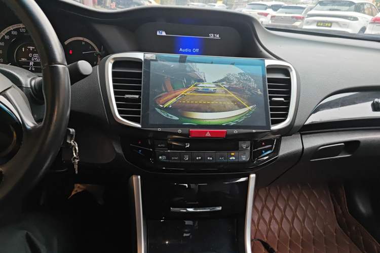 Used Honda Accord 2016 2.0L Elite Edition Audio And AC Panel