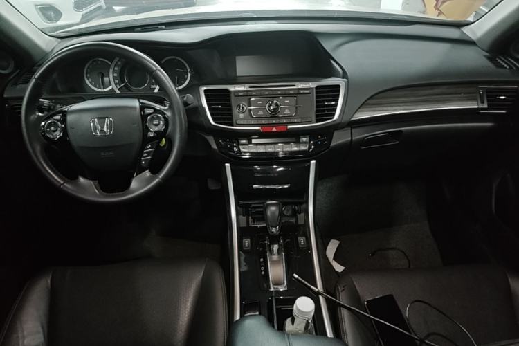Used Honda Accord 2016 2.4L Zhi Rui Edition Center Console