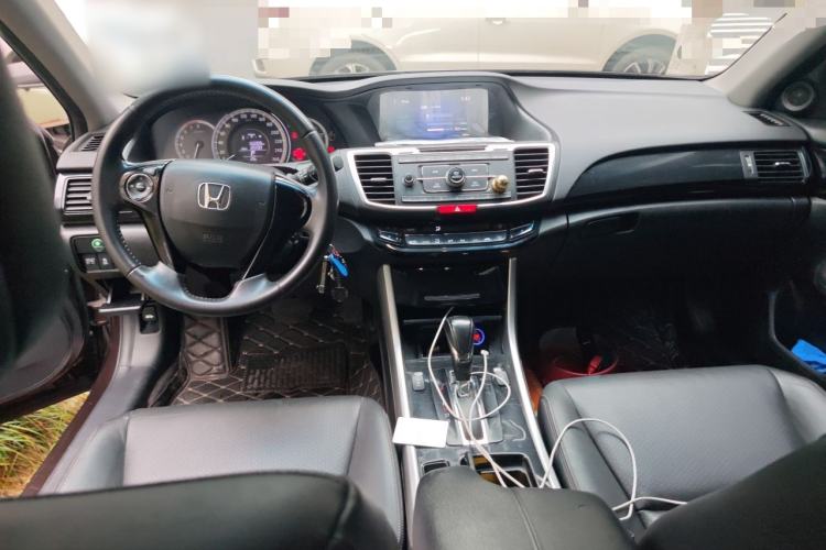 Used Honda Accord 2016 2.0L Elite Edition Center Console