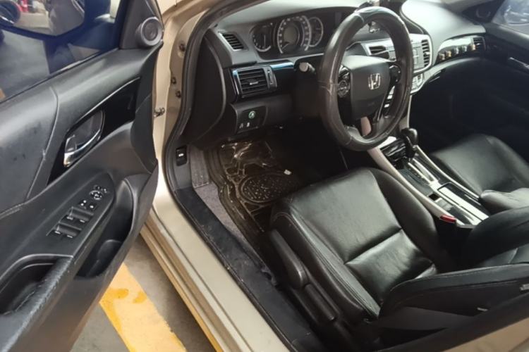 Used Honda Accord 2016 2.0L Elite Edition Driver Seat