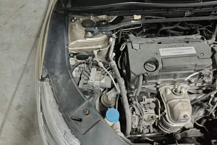 Used Honda Accord 2016 2.4L Zhi Rui Edition Engine Bay Right