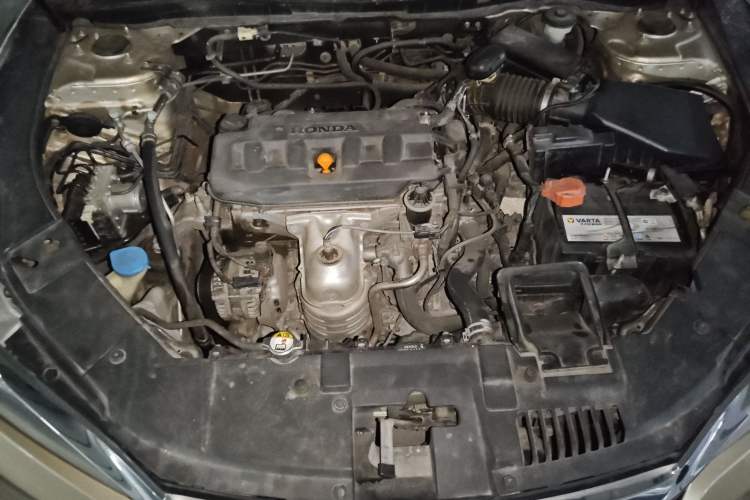 Used Honda Accord 2016 2.0L Comfort Edition Engine Bay
