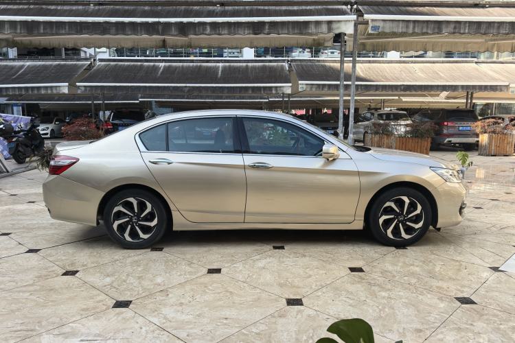 Used Honda Accord 2016 2.4L Prestige Edition Exterior 5