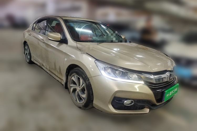 Used Honda Accord 2016 2.0L Comfort Edition Front Right 45 Deg