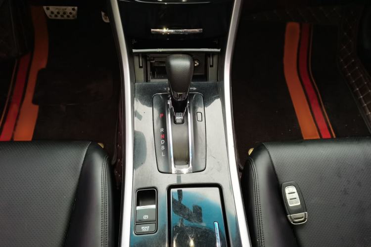 Used Honda Accord 2016 2.0L Comfort Edition Gear Lever