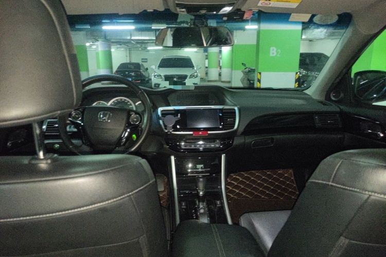 Used Honda Accord 2016 2.0L Luxury Edition Headliner