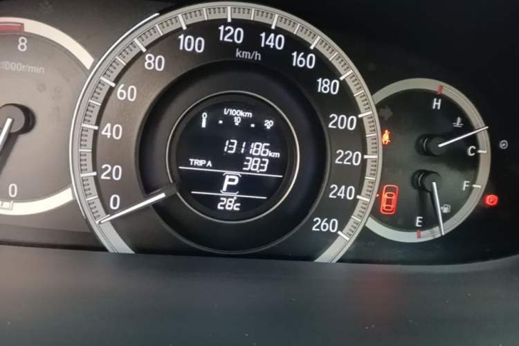 Used Honda Accord 2016 2.0L Elite Edition Odometer Close Up