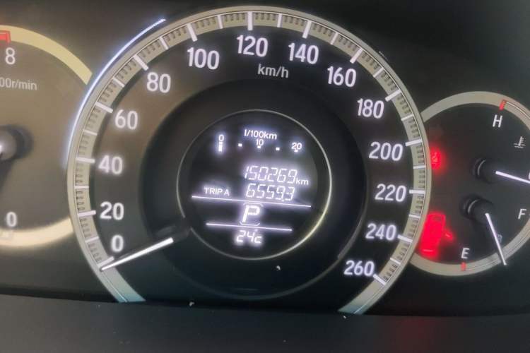 Used Honda Accord 2016 2.0L Elite Edition Odometer Close Up