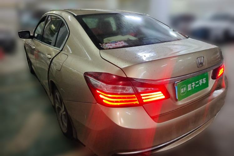 Used Honda Accord 2016 2.0L Comfort Edition Rear Left 45 Deg