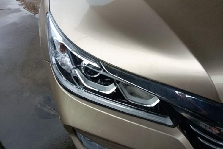 Used Honda Accord 2016 2.0L Elite Edition Right Front Headlight
