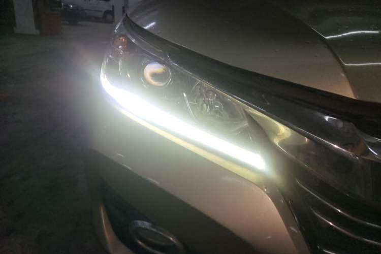 Used Honda Accord 2016 2.0L Comfort Edition Right Front Headlight