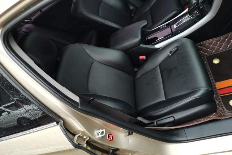Used Honda Accord 2016 2.0L Comfort Edition Right Front Seat