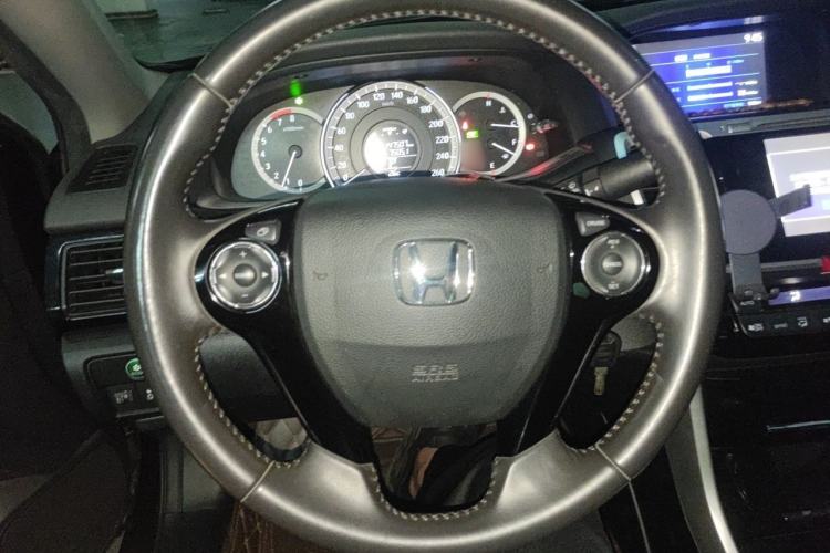 Used Honda Accord 2016 2.0L Luxury Edition Steering Wheel