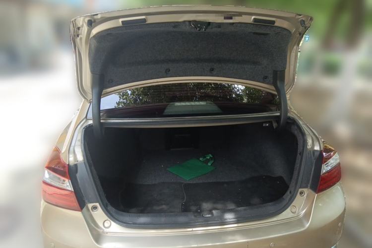Used Honda Accord 2016 2.0L Comfort Edition Trunk