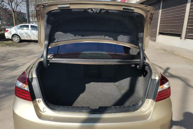 Used Honda Accord 2016 2.0L Comfort Edition Trunk