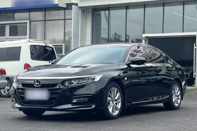 Used Honda Accord 2018 230TURBO Comfort Version National V
