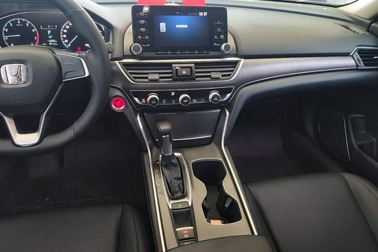 Used Honda Accord 2018 230TURBO Comfort Edition China VI Emission Standard Audio And AC Panel