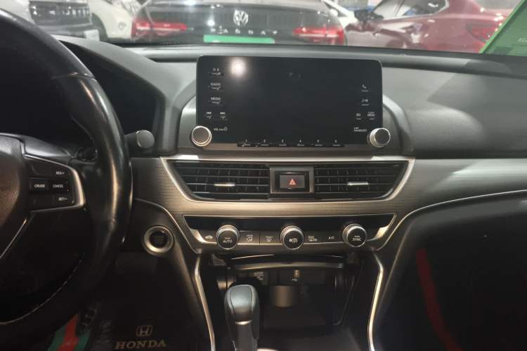 Used Honda Accord 2018 260TURBO Elite Edition China VI Audio And AC Panel