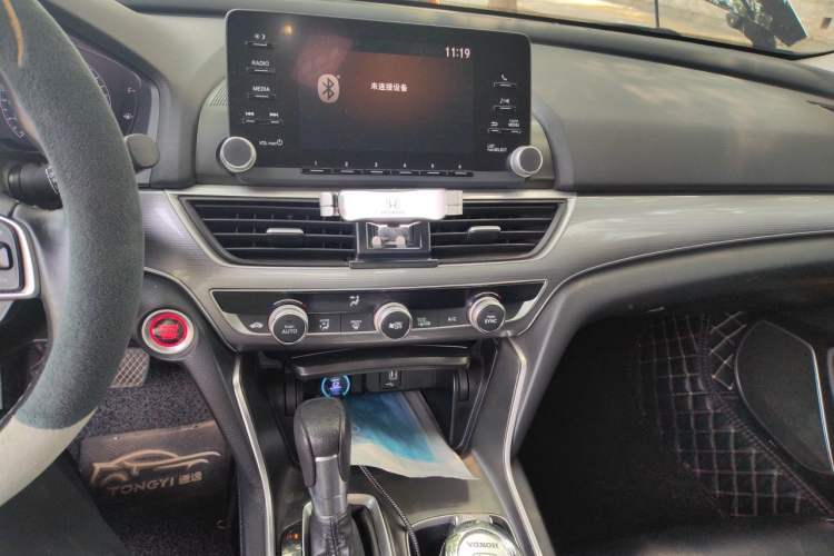Used Honda Accord 2018 260TURBO Luxury Edition China V Emission Standard Audio And AC Panel
