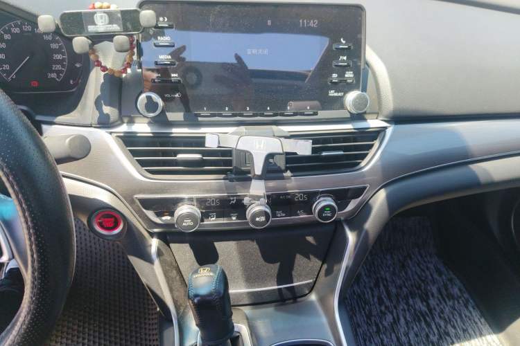 Used Honda Accord 2018 260TURBO Luxury Edition China VI Audio And AC Panel